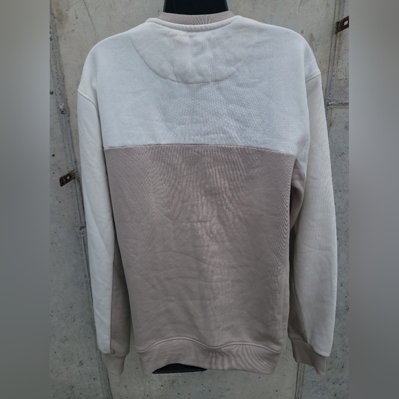 NWT Denim & Flower Sweater size L - Picture 3 of 4